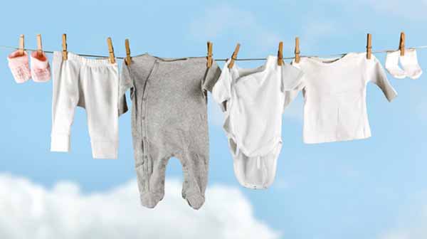 Nhà có trẻ con thì nên mua máy giặt nào?
