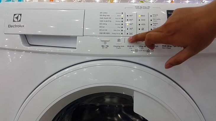 Khắc phục lỗi E42 máy giặt Electrolux tại nhà
